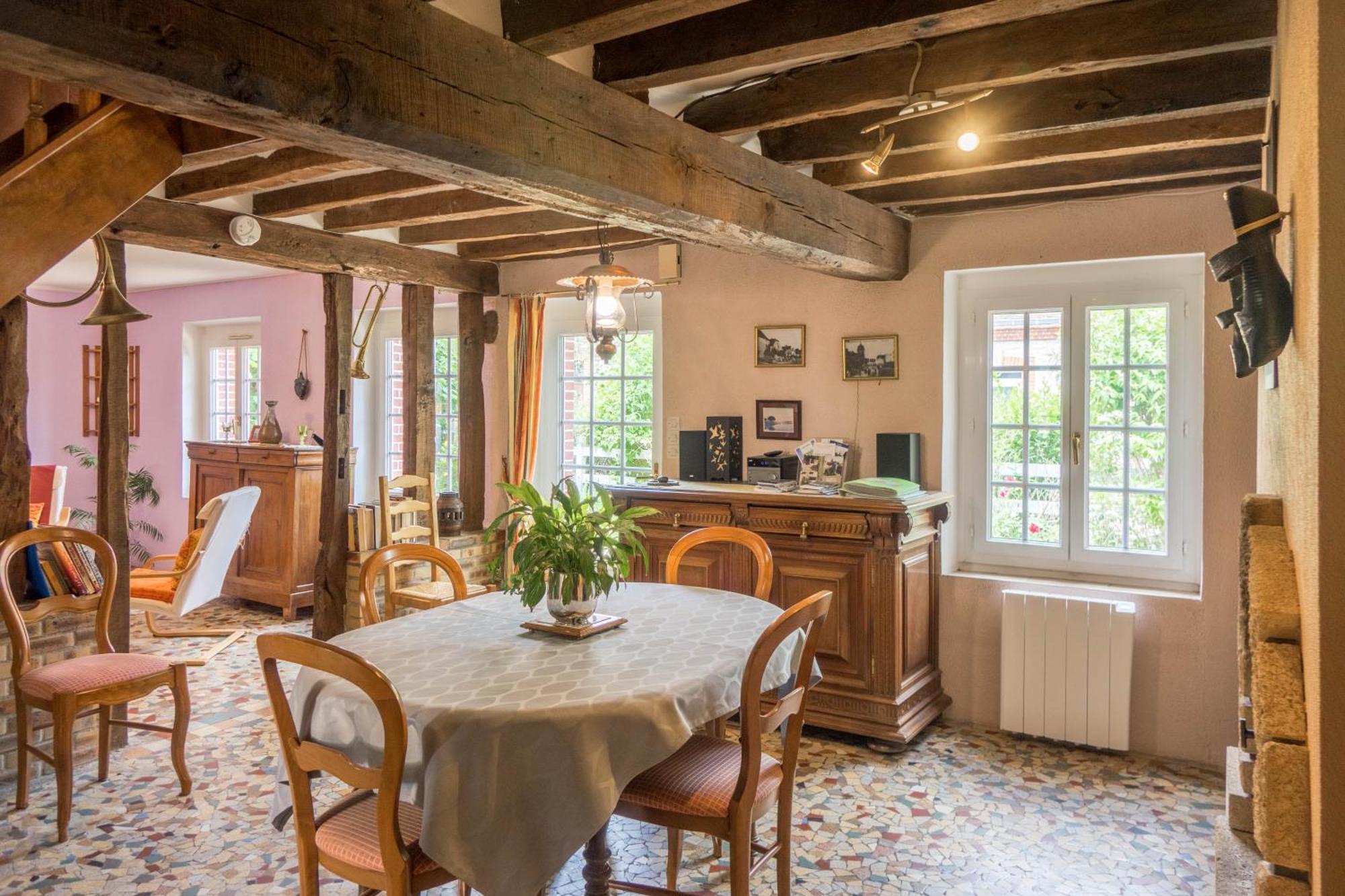 Chantilly ,Petit Dejeuner Et Table D'Hotes Possible Noyers  ภายนอก รูปภาพ